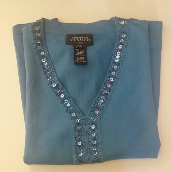 Sweater - Picture 4 of 5